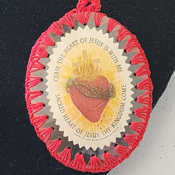 Religious Bundle Lot Rosary Necklace with Cross Pendants Glow In Dark Jewelry - Picture 7 of 9